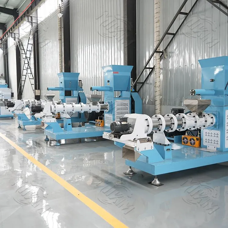 Avtomatski ekstruder za krmo za živali