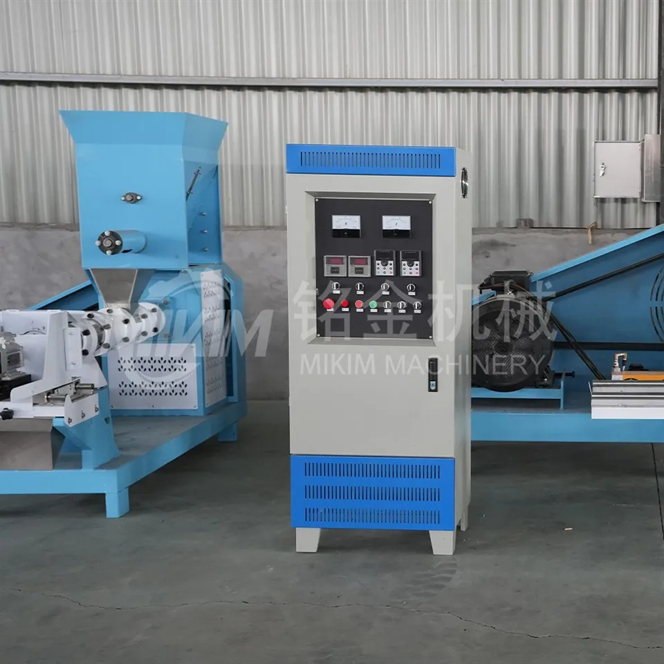 Zelo avtomatiziran ekstruder za krmo