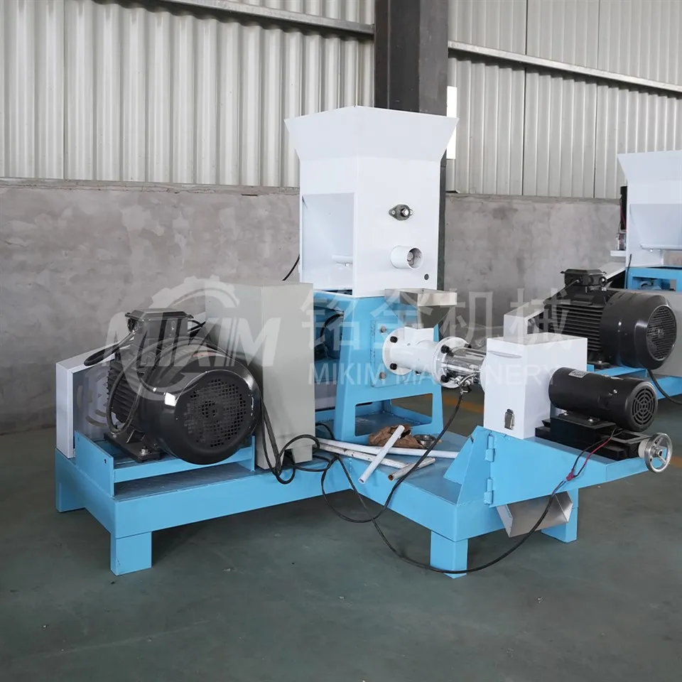 Okrasni stroj za krmljenje rib